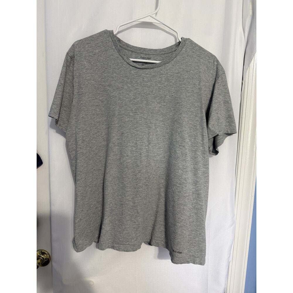 Calvin Klein Men’s Gray Crew Neck T-Shirt Size Large Logo Hem